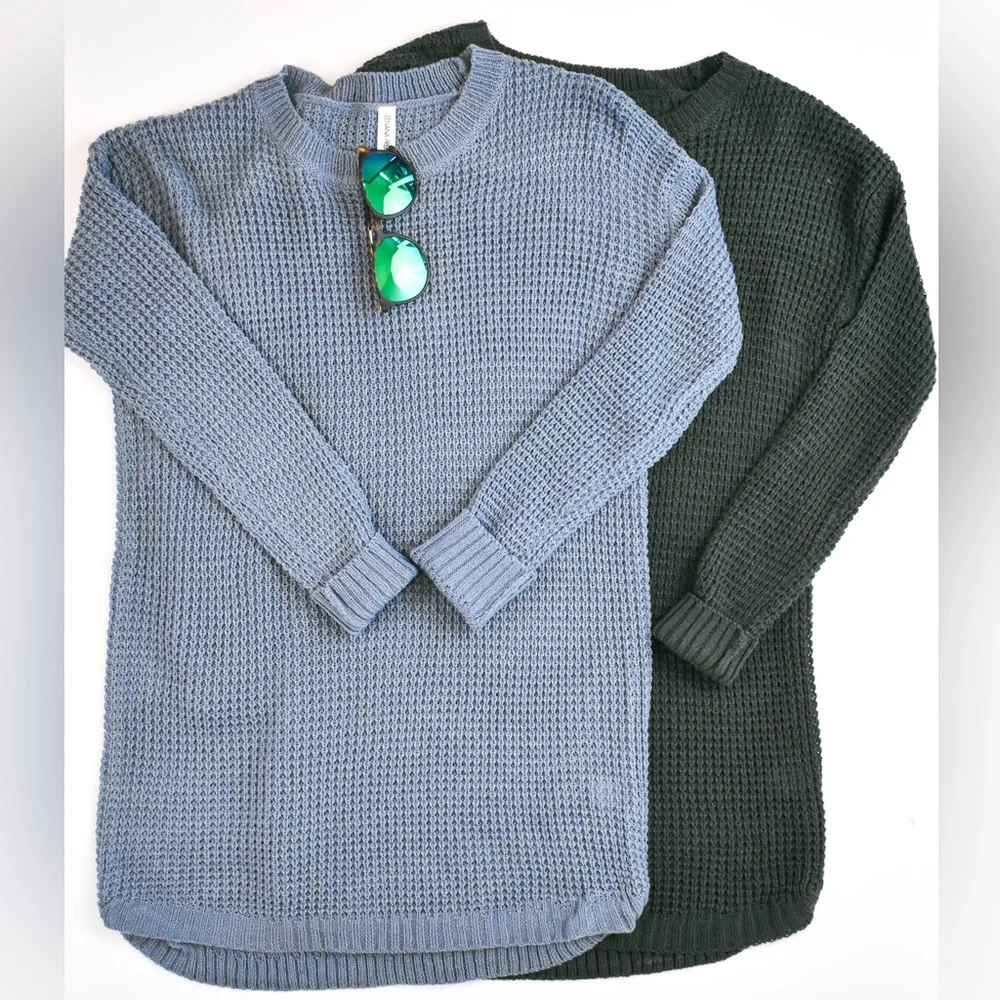NWT Zenana High-Low Waffle Long Sleeve Sweater, Ash Grey - Picture 3 of 3
